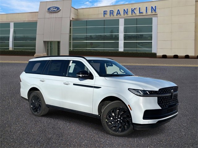 New 2026 Lincoln Navigator Reserve w/ Jet Appearance Package image 1