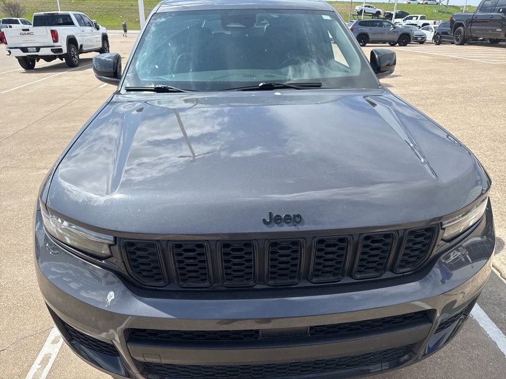 Used 2023 Jeep Grand Cherokee L Laredo image 2
