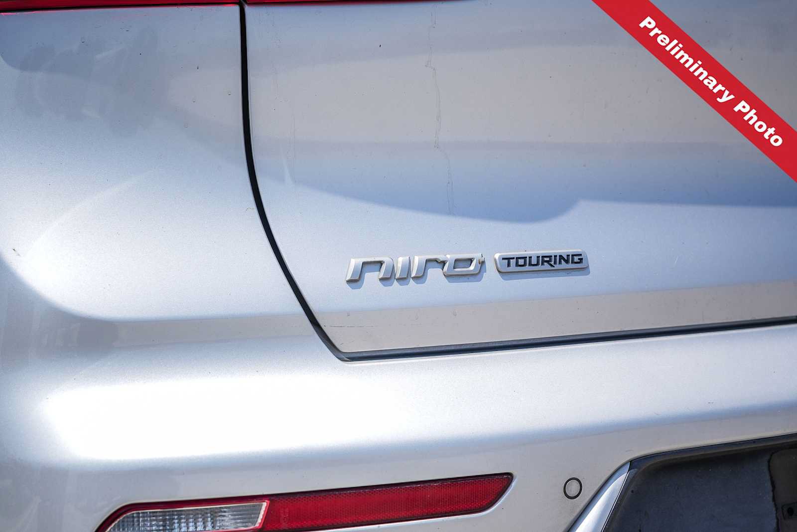 Used 2017 Kia Niro Touring w/ Advanced Technology Package FWD image 10