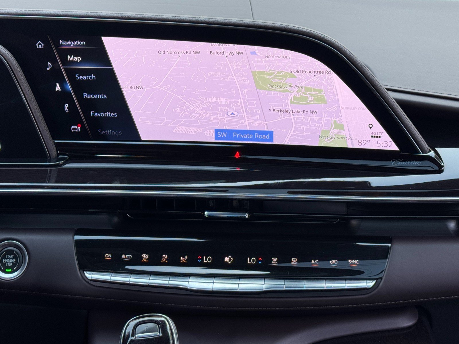 Used 2022 Cadillac Escalade Sport Platinum AWD/4WD image 26