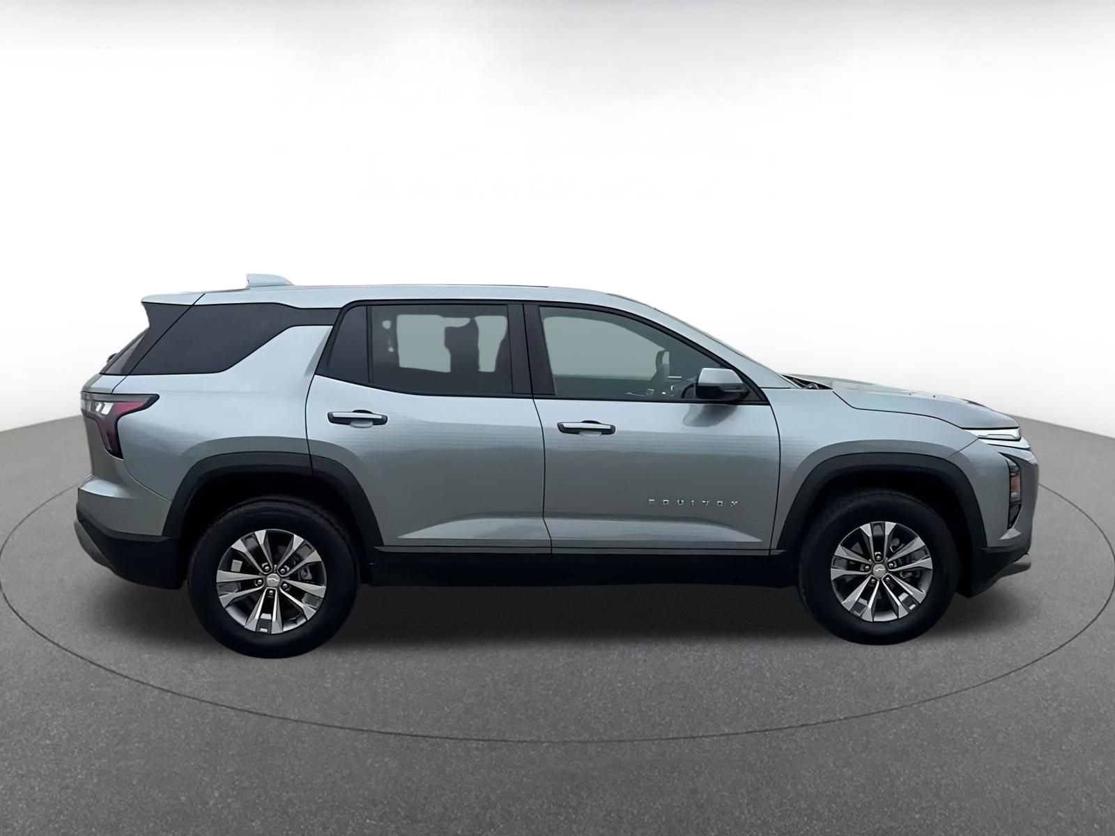 Used 2025 Chevrolet Equinox LT image 14