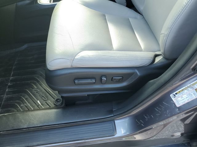 Used 2015 Honda CR-V Touring image 25