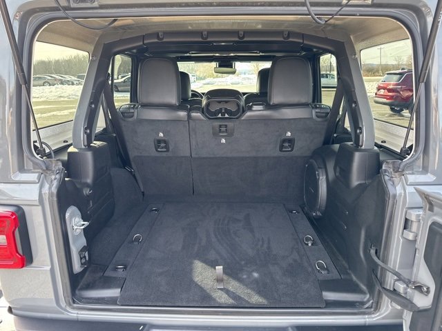 Used 2021 Jeep Wrangler Unlimited Rubicon w/ Trailer Tow Package image 12