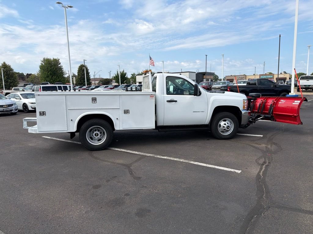 Used 2013 Chevrolet Silverado 3500 W/T w/ Snow Plow Prep Package AWD/4WD image 9