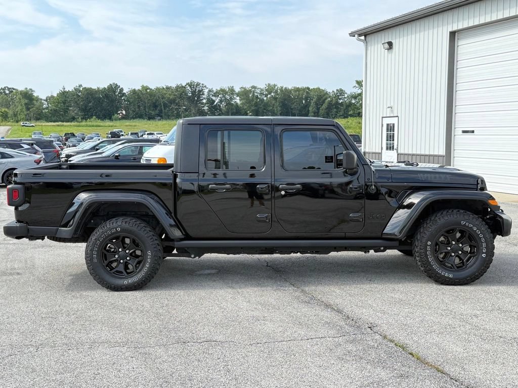 Used 2021 Jeep Gladiator Sport AWD/4WD image 9
