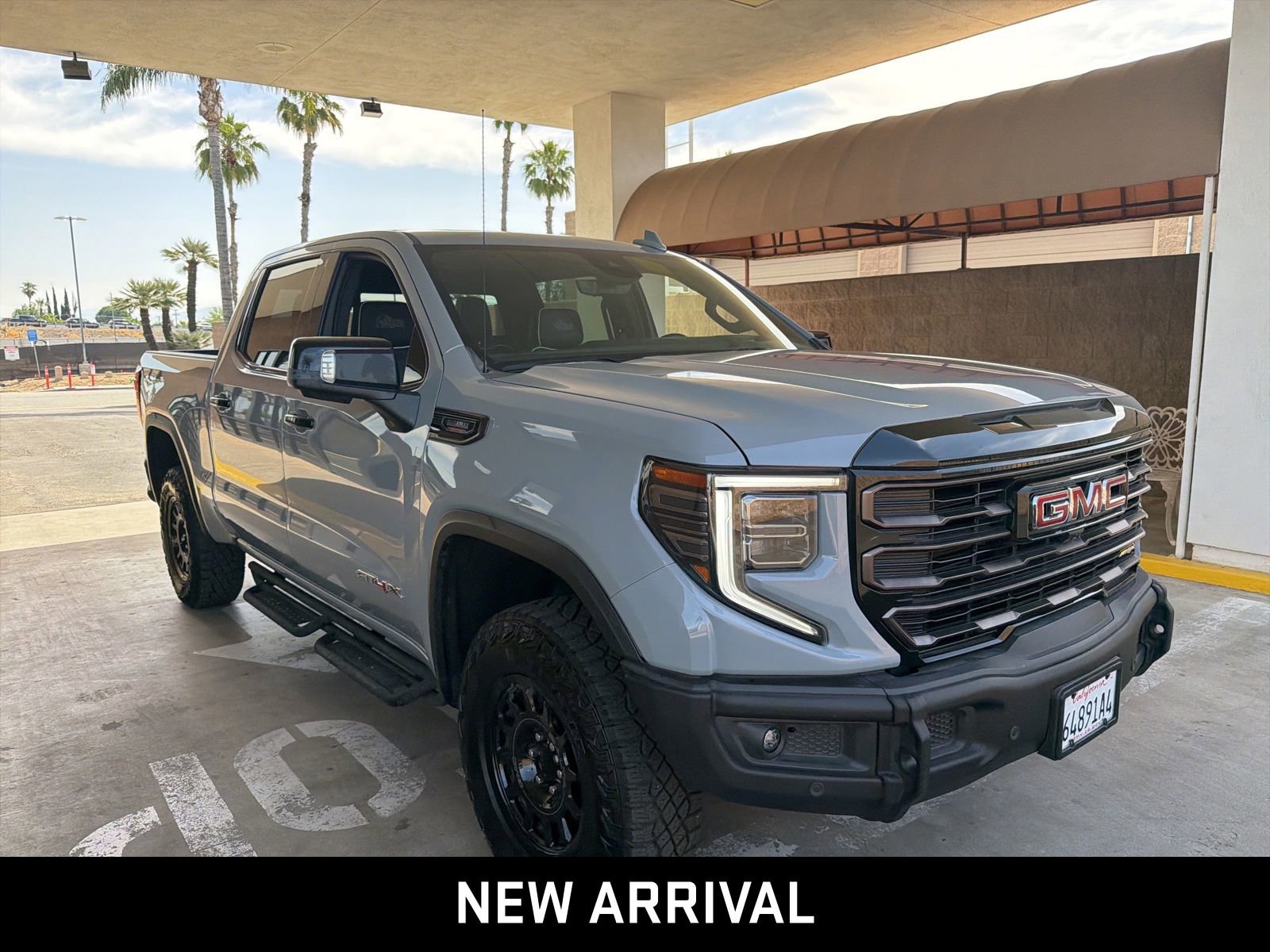 Certified 2024 GMC Sierra 1500 AT4X w/ AT4X AEV Edition AWD/4WD image 3