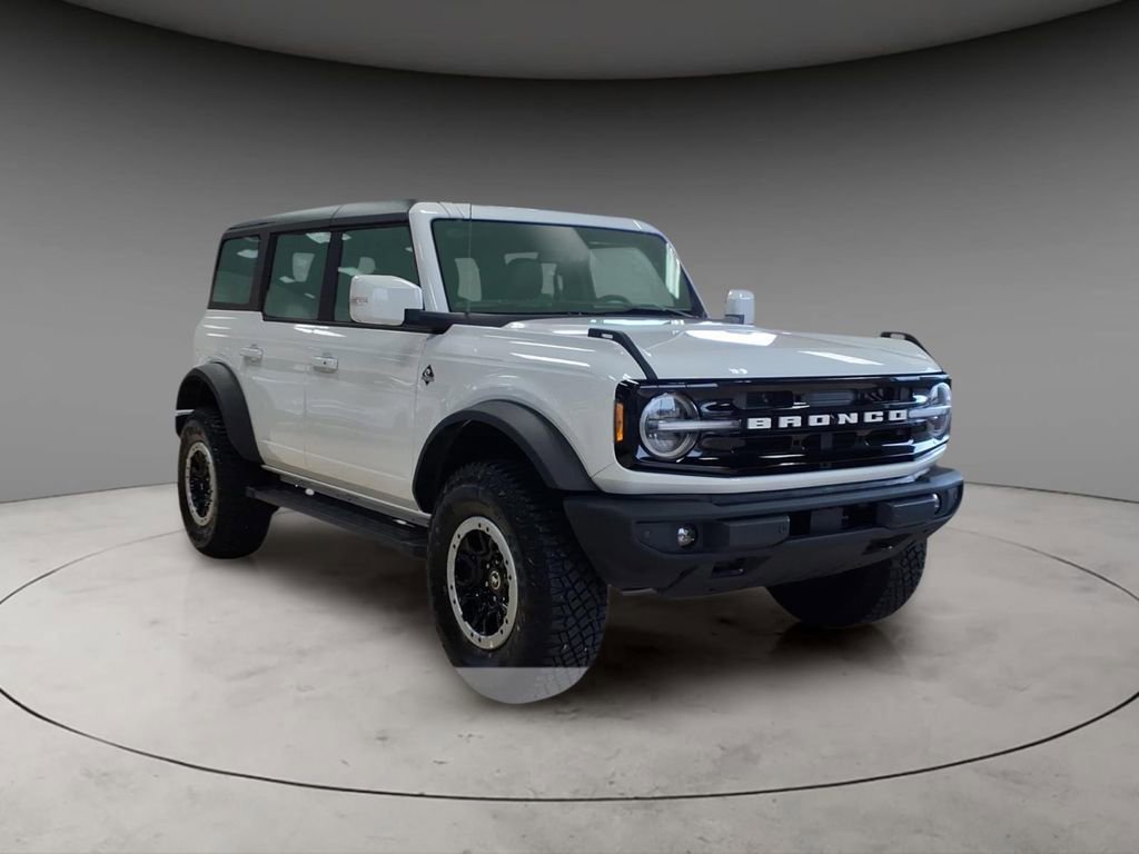 Used 2024 Ford Bronco Outer Banks w/ Sasquatch Package image 4
