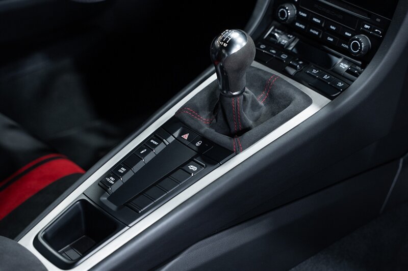Used 2018 Porsche 911 GT3 RWD image 55