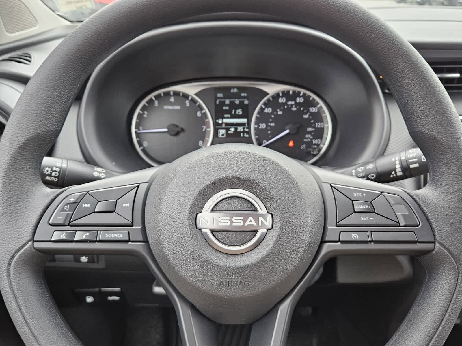 New 2025 Nissan Kicks Play S image 11