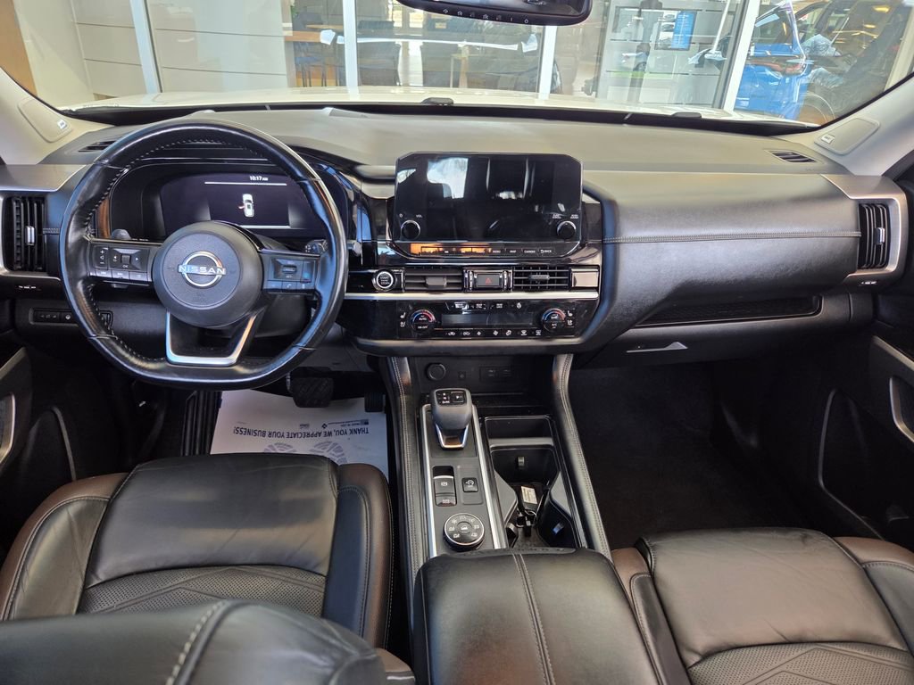 Used 2022 Nissan Pathfinder Platinum w/ Cargo Package image 37