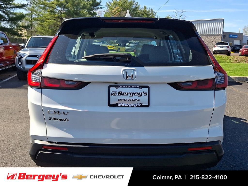 Used 2023 Honda CR-V LX image 6