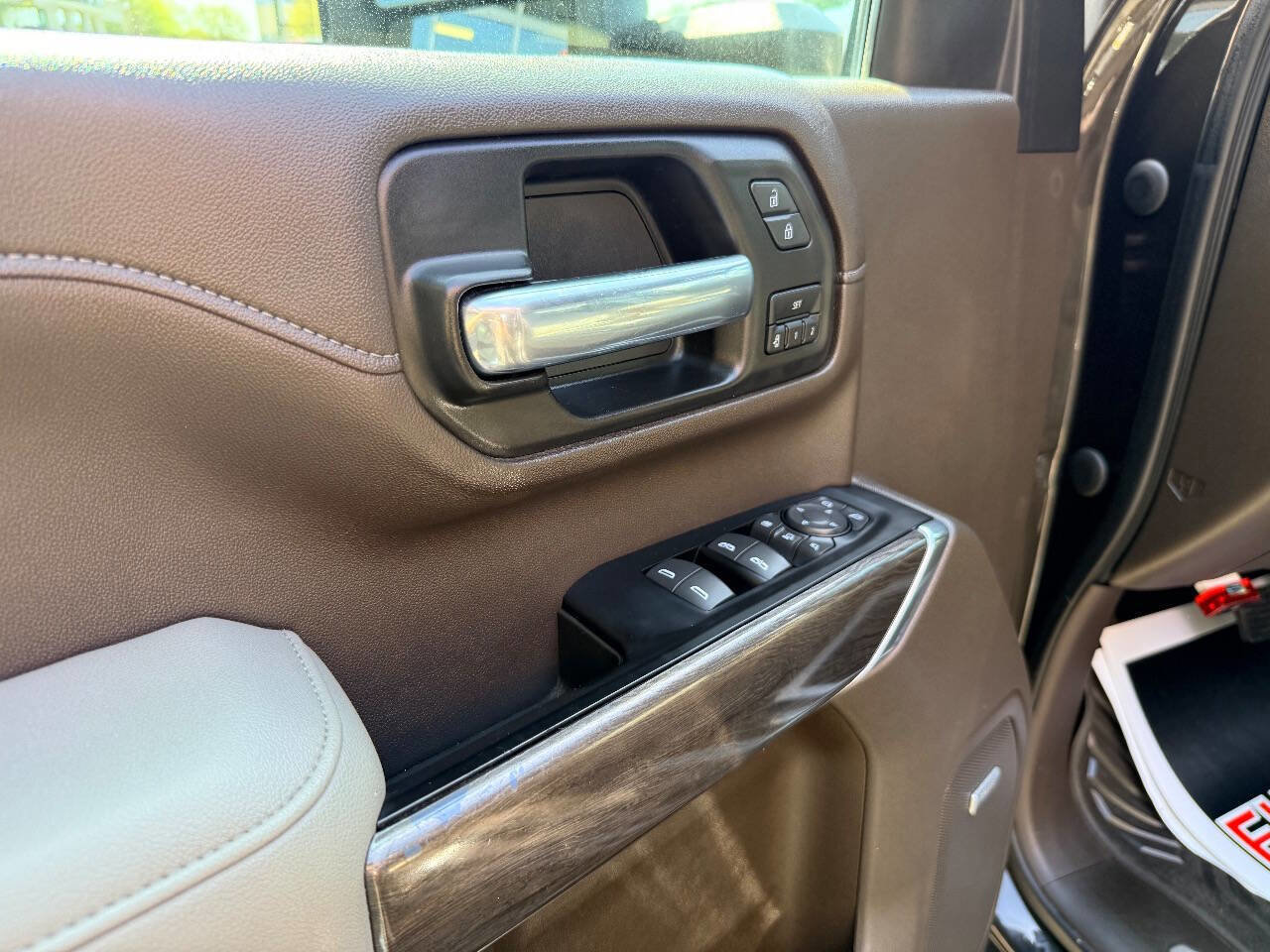 Used 2020 Chevrolet Silverado 2500 LTZ w/ LTZ Texas Edition AWD/4WD image 19