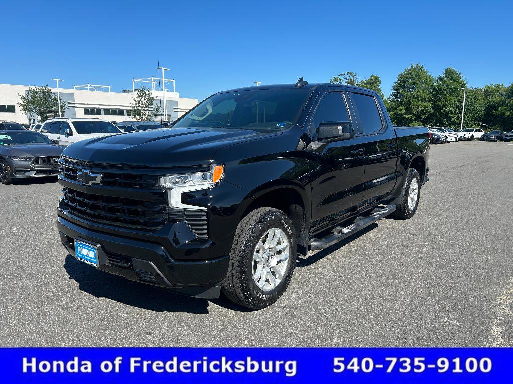 Used 2024 Chevrolet Silverado 1500 RST w/ Convenience Package II AWD/4WD image 1