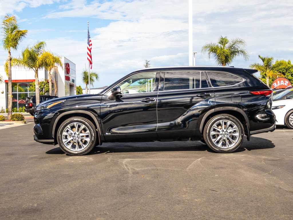 Used 2023 Toyota Highlander Limited AWD/4WD image 4