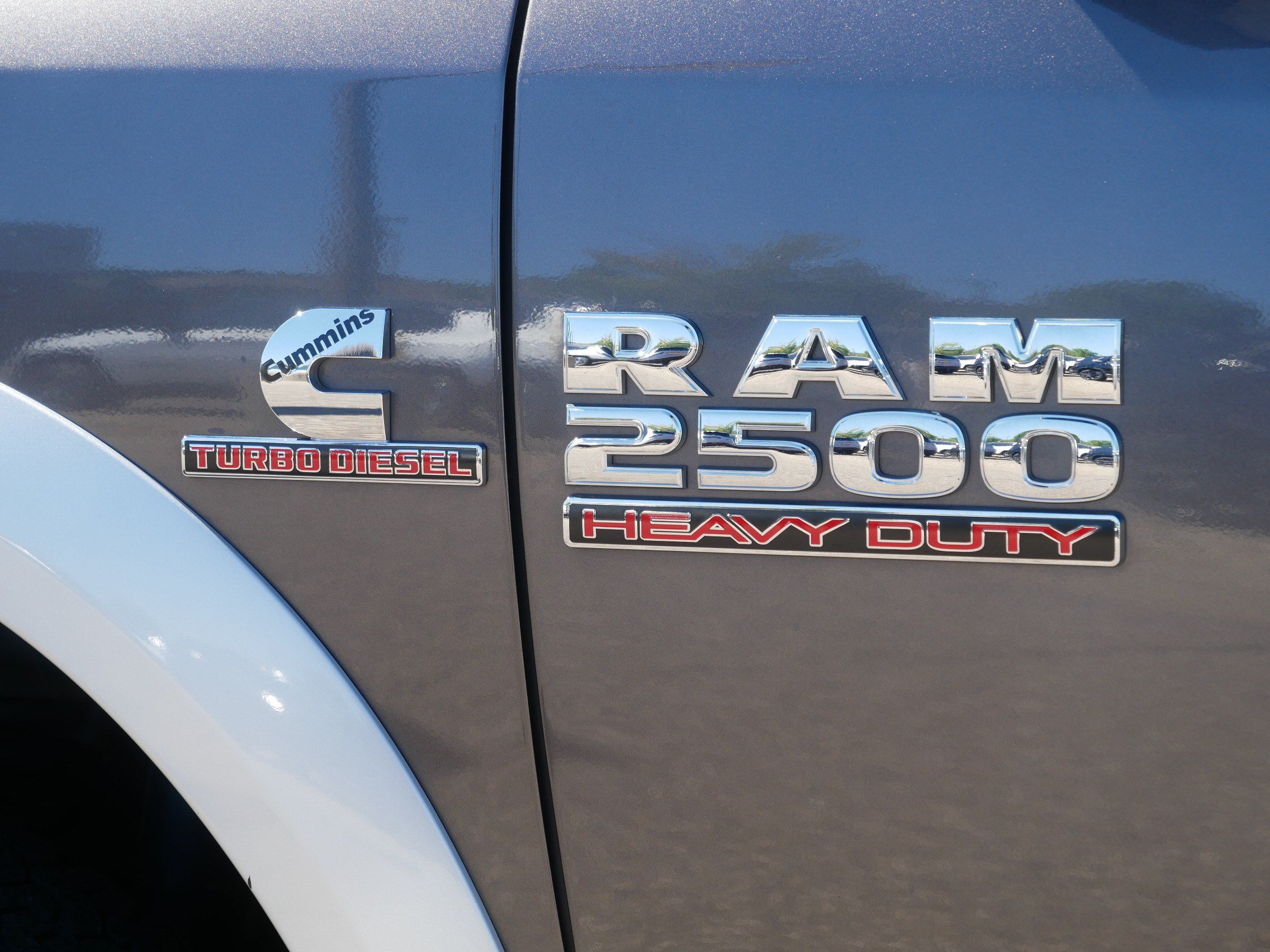 Used 2015 RAM 2500 Laramie AWD/4WD image 38