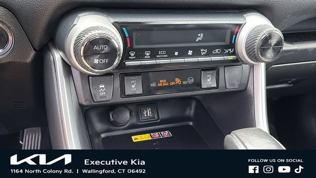 Used 2023 Toyota RAV4 XSE AWD/4WD image 19