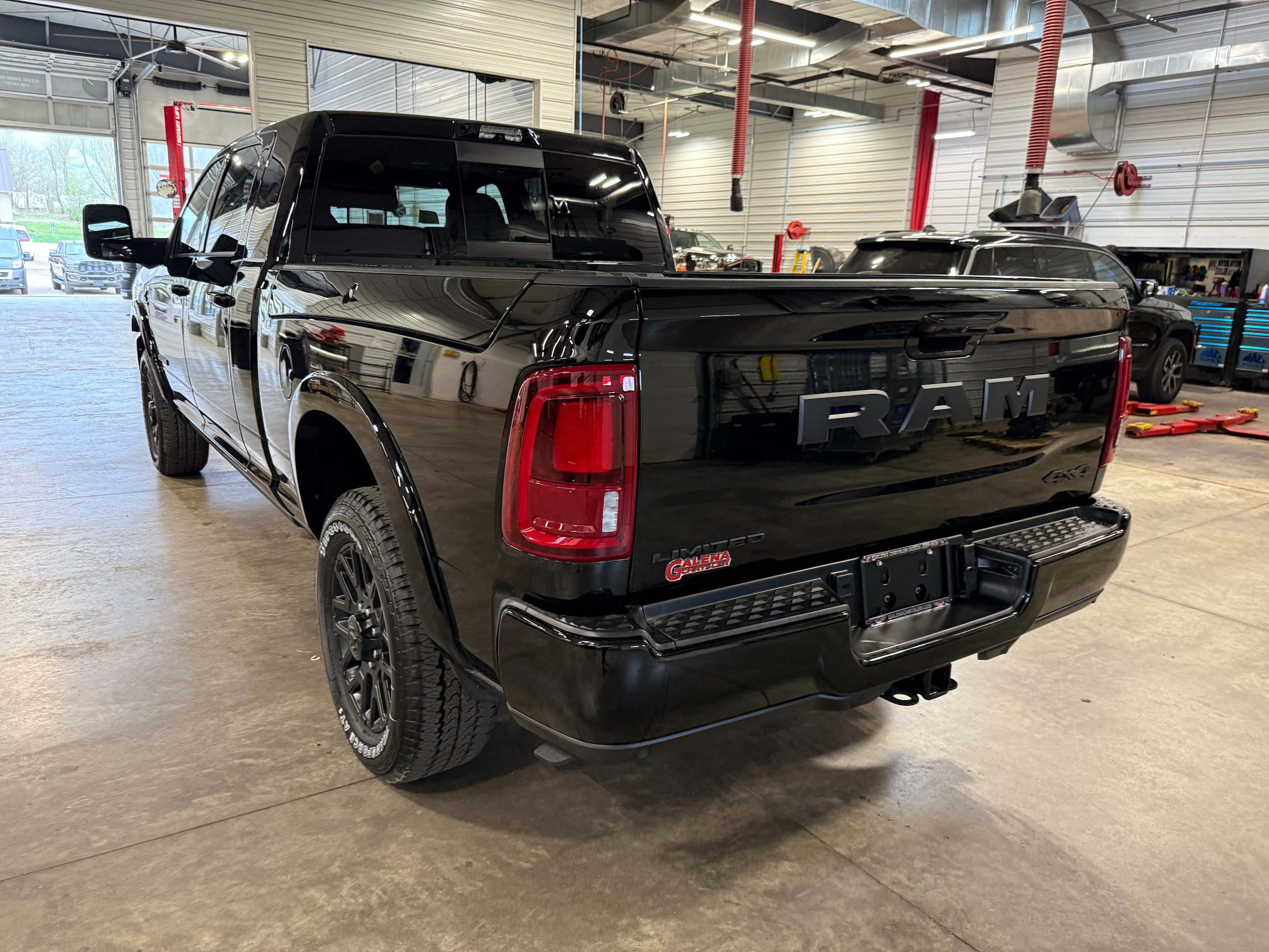 New 2026 RAM 2500 Limited AWD/4WD image 22