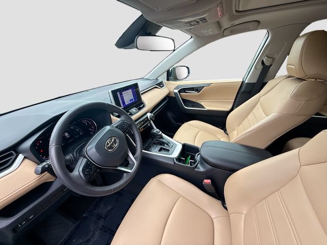 Used 2023 Toyota RAV4 XLE Premium FWD image 20
