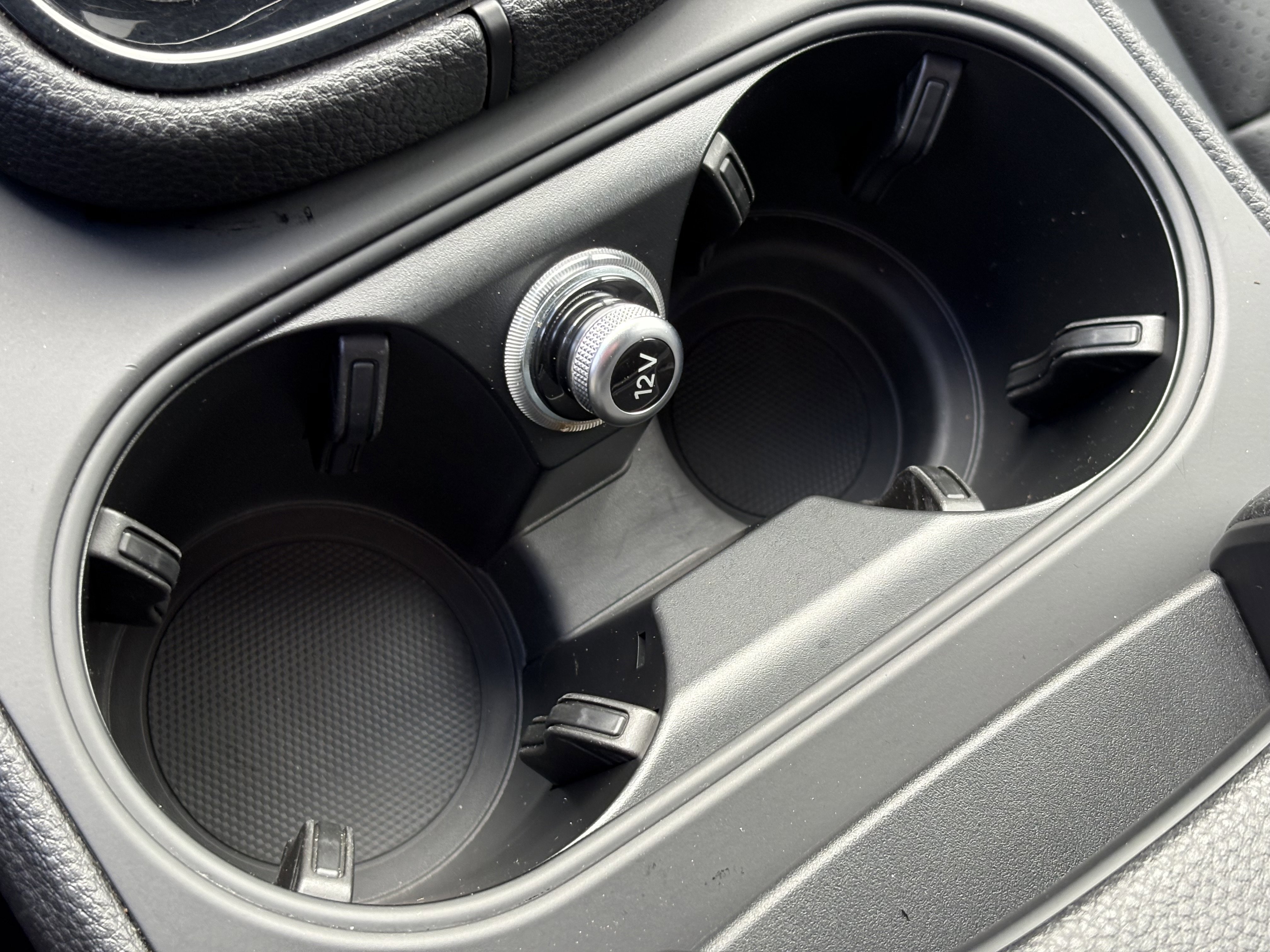 Used 2024 Porsche Cayenne image 29