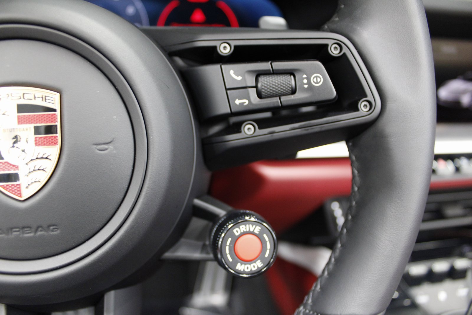 Certified 2025 Porsche 911 Carrera image 26