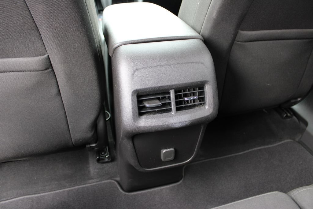 Used 2018 Chevrolet Equinox LT FWD image 35