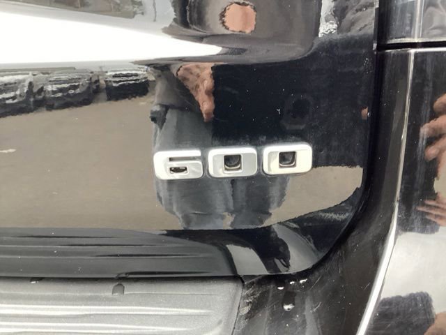 Used 2024 Cadillac Escalade ESV Premium Luxury image 39