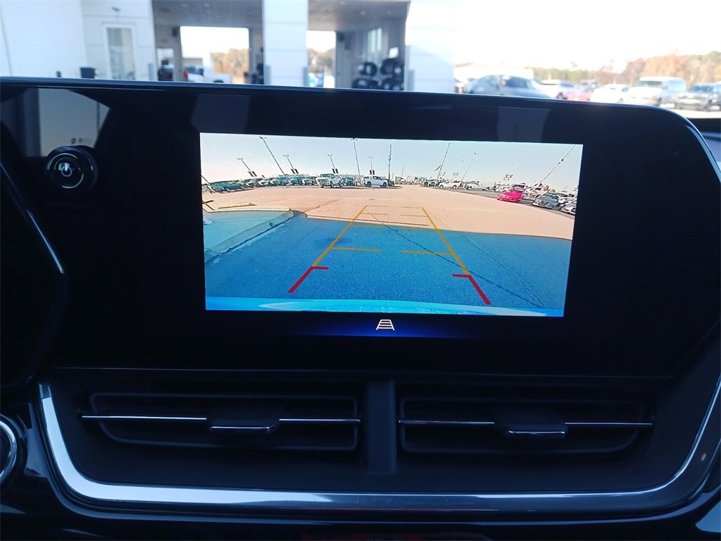 Used 2024 Chevrolet Trax RS w/ Sunroof Package image 21