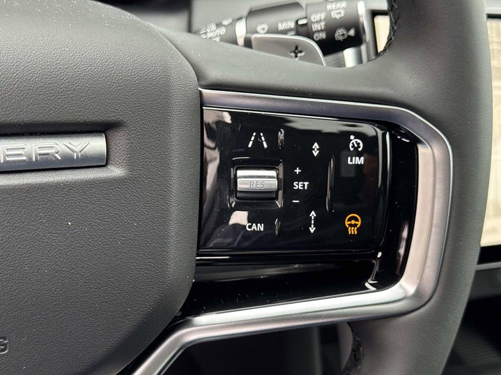 New 2026 Land Rover Discovery Sport Landmark image 25