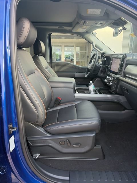New 2026 Ford F350 Lariat w/ Black Appearance Package AWD/4WD image 16