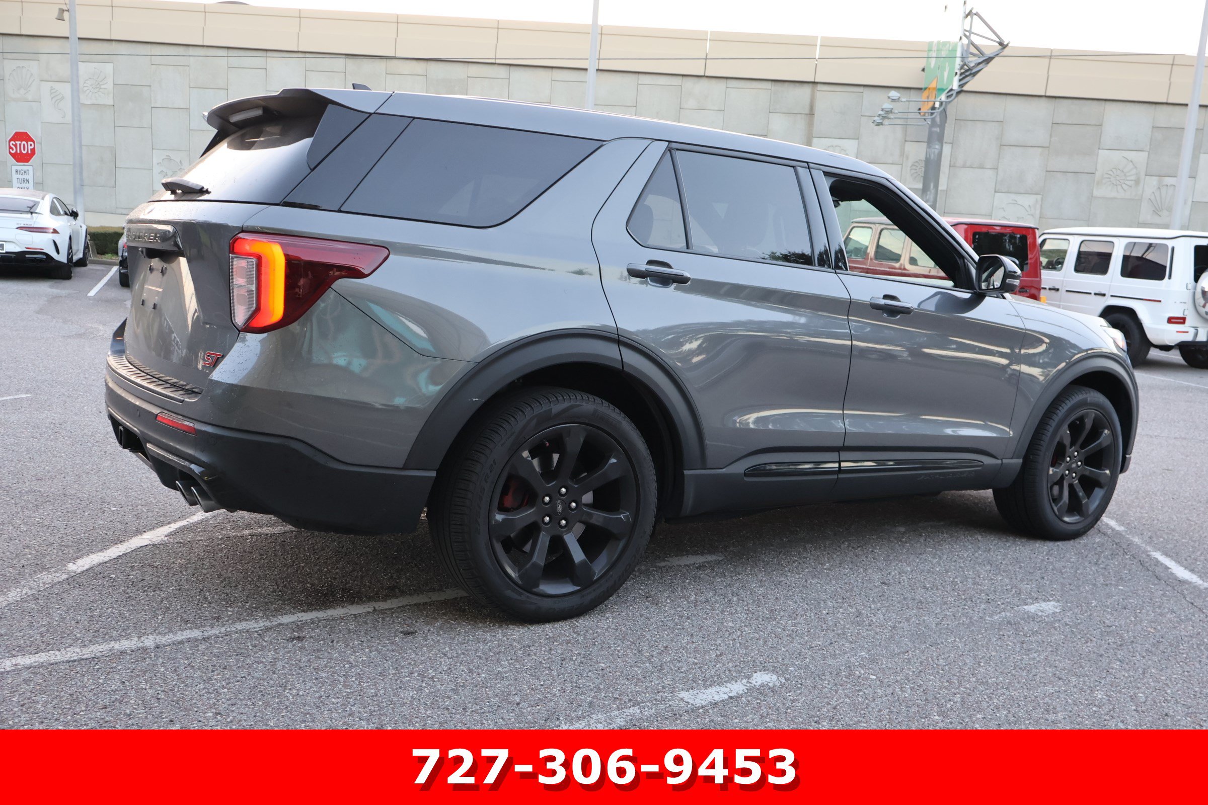 Used 2022 Ford Explorer ST w/ Equipment Group 401A AWD/4WD image 9