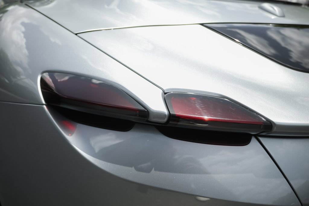 Certified 2024 Ferrari Roma Spider image 18