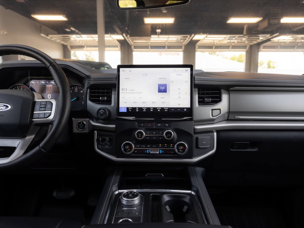 Used 2024 Ford Expedition Max XLT AWD/4WD image 20