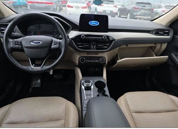 Used 2020 Ford Escape SEL FWD image 3