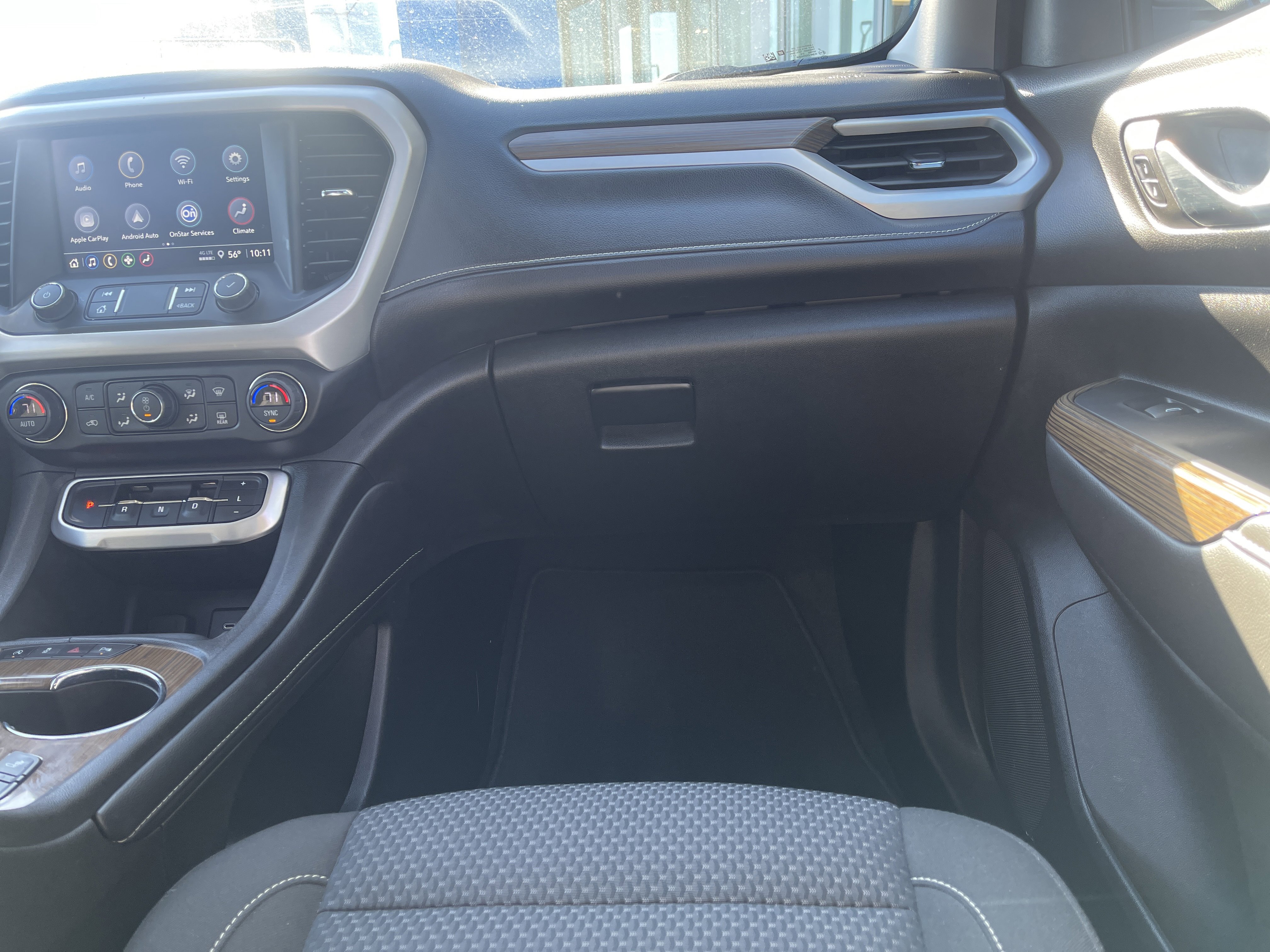 Used 2023 GMC Acadia SLE w/ Driver Convenience Package image 33