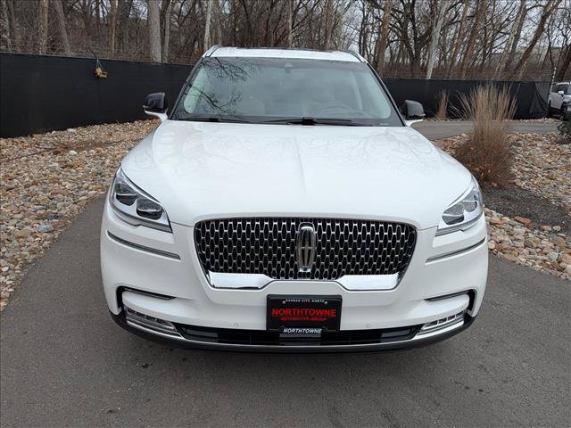 Certified 2023 Lincoln Aviator Reserve w/ Equipment Group 201A AWD/4WD image 8