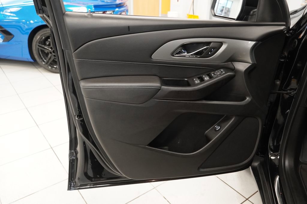 Certified 2023 Chevrolet Traverse LT image 5