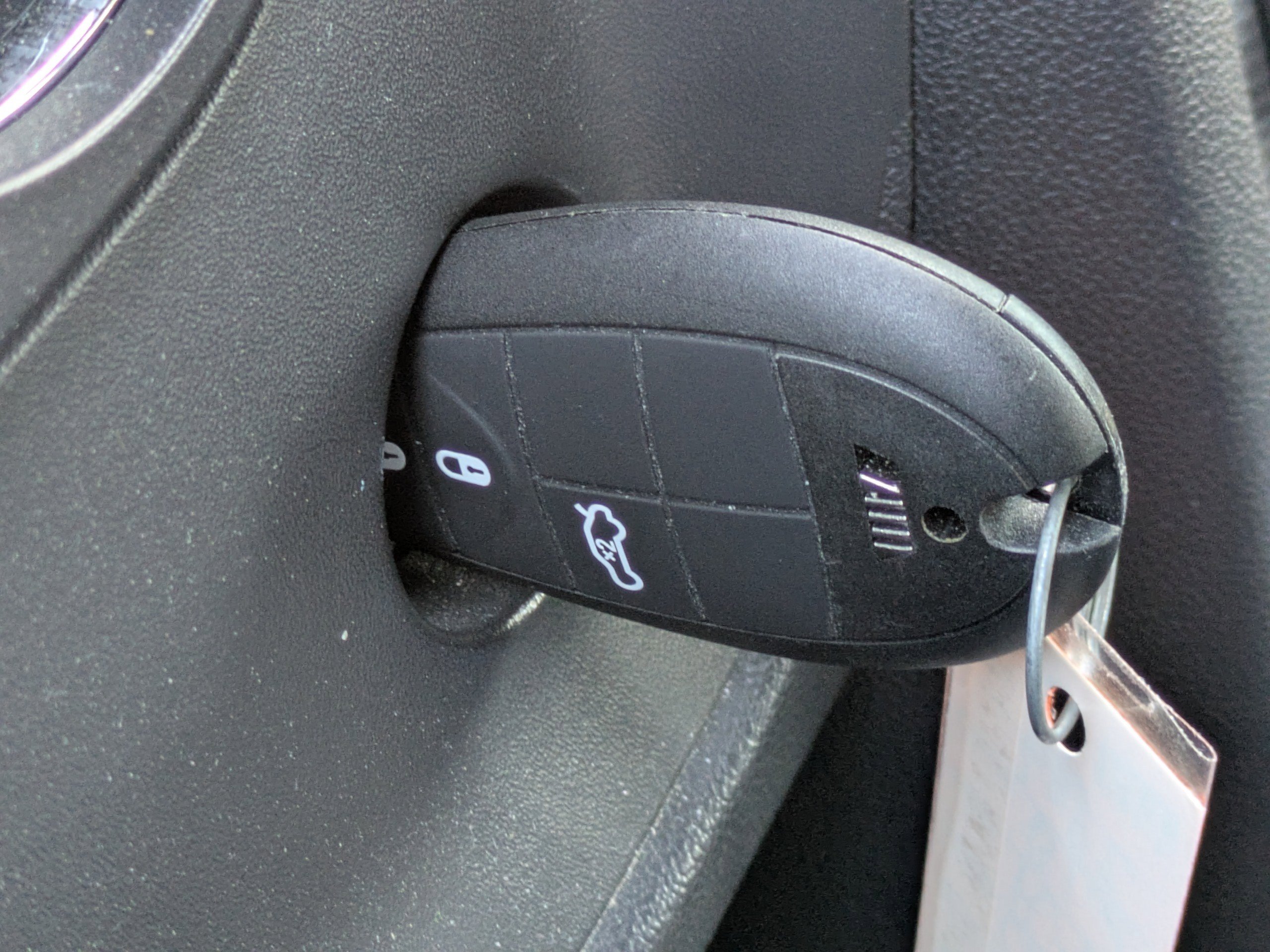 Used 2013 Dodge Challenger R/T image 29