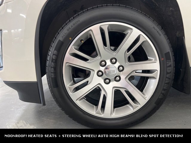 Used 2015 Cadillac Escalade Luxury image 4