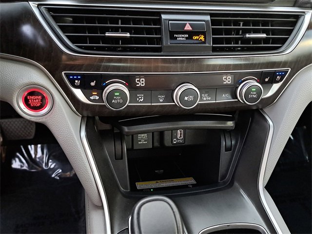 Used 2018 Honda Accord Touring image 30