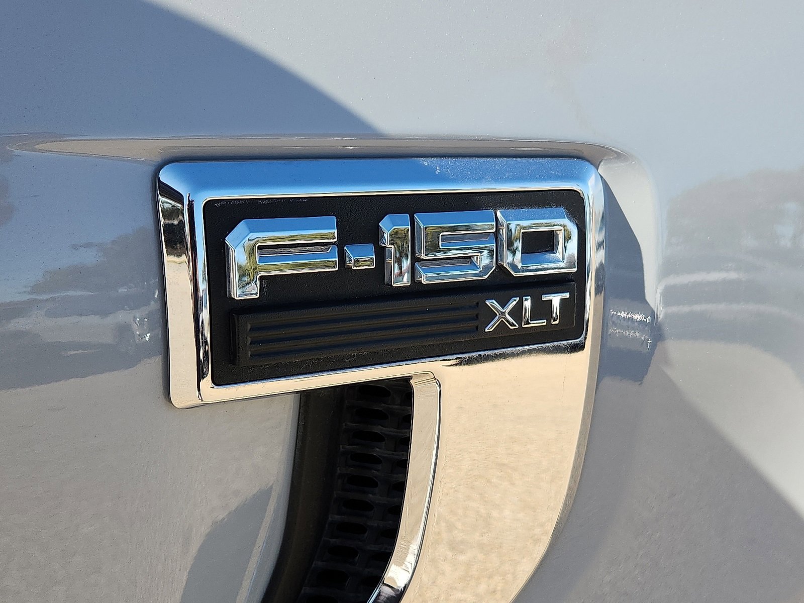 Used 2024 Ford F150 XLT w/ Mobile Office Package image 9