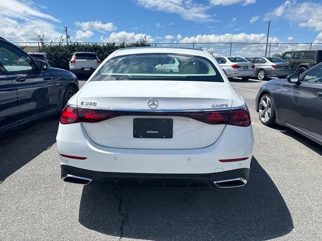 Used 2024 Mercedes-Benz E 350 4MATIC Sedan image 11