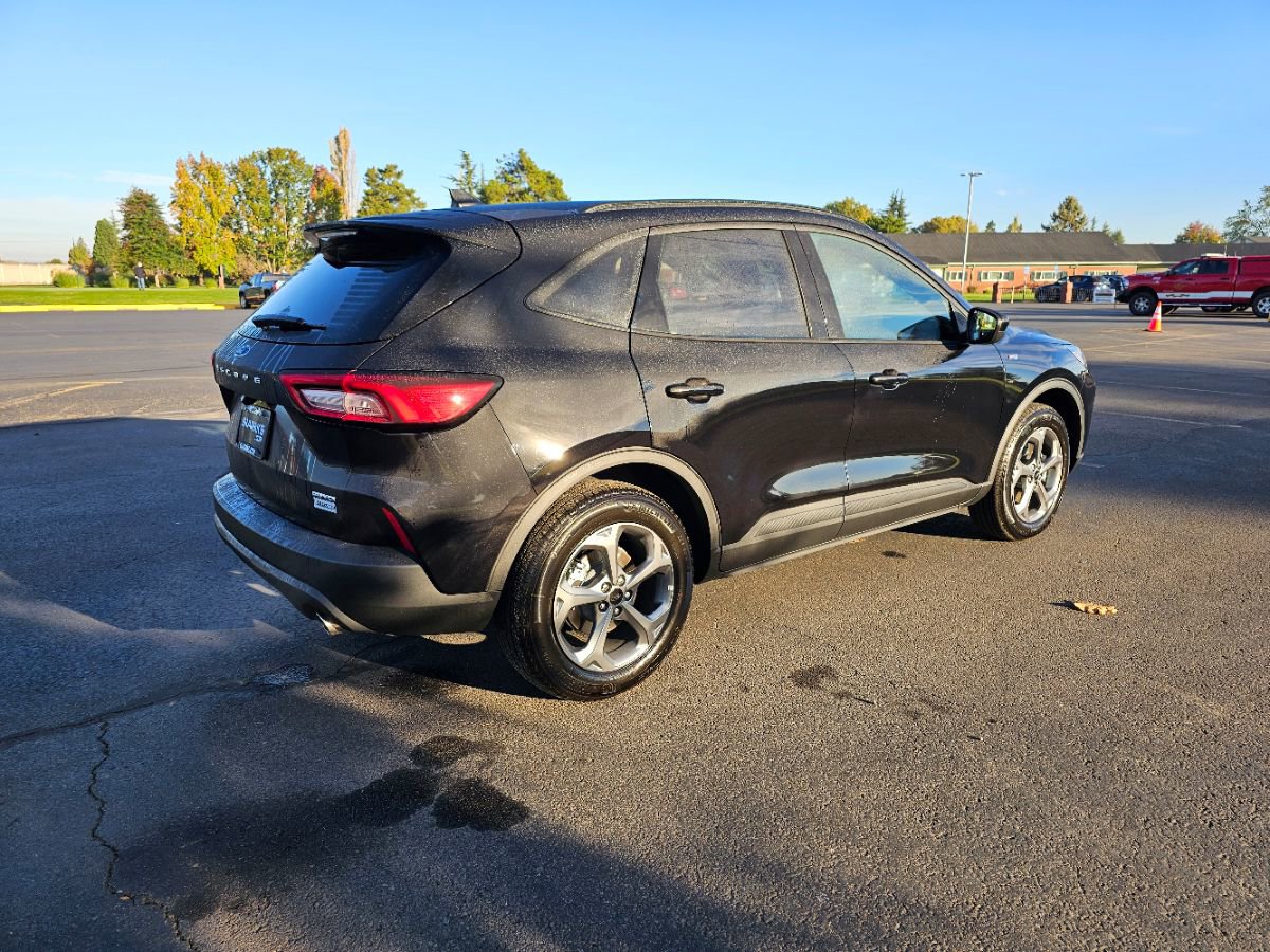 Used 2025 Ford Escape ST-Line Select image 19