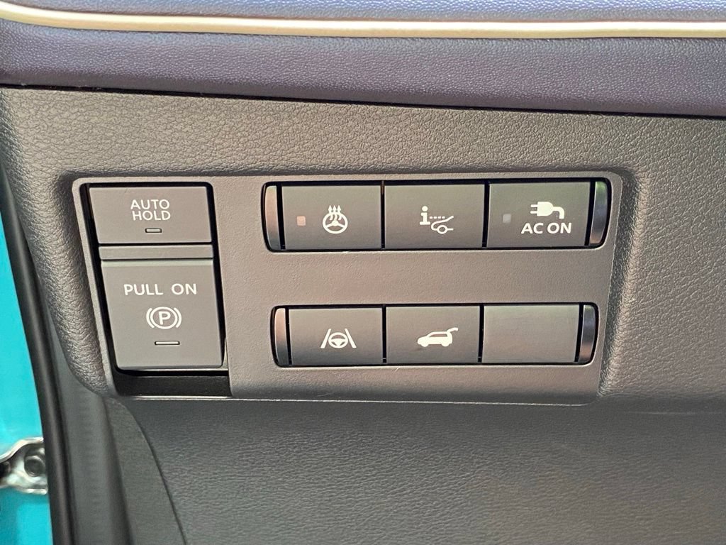 Used 2026 Nissan Leaf Platinum+ w/ Floor Mat Package (Platinum+) FWD image 22