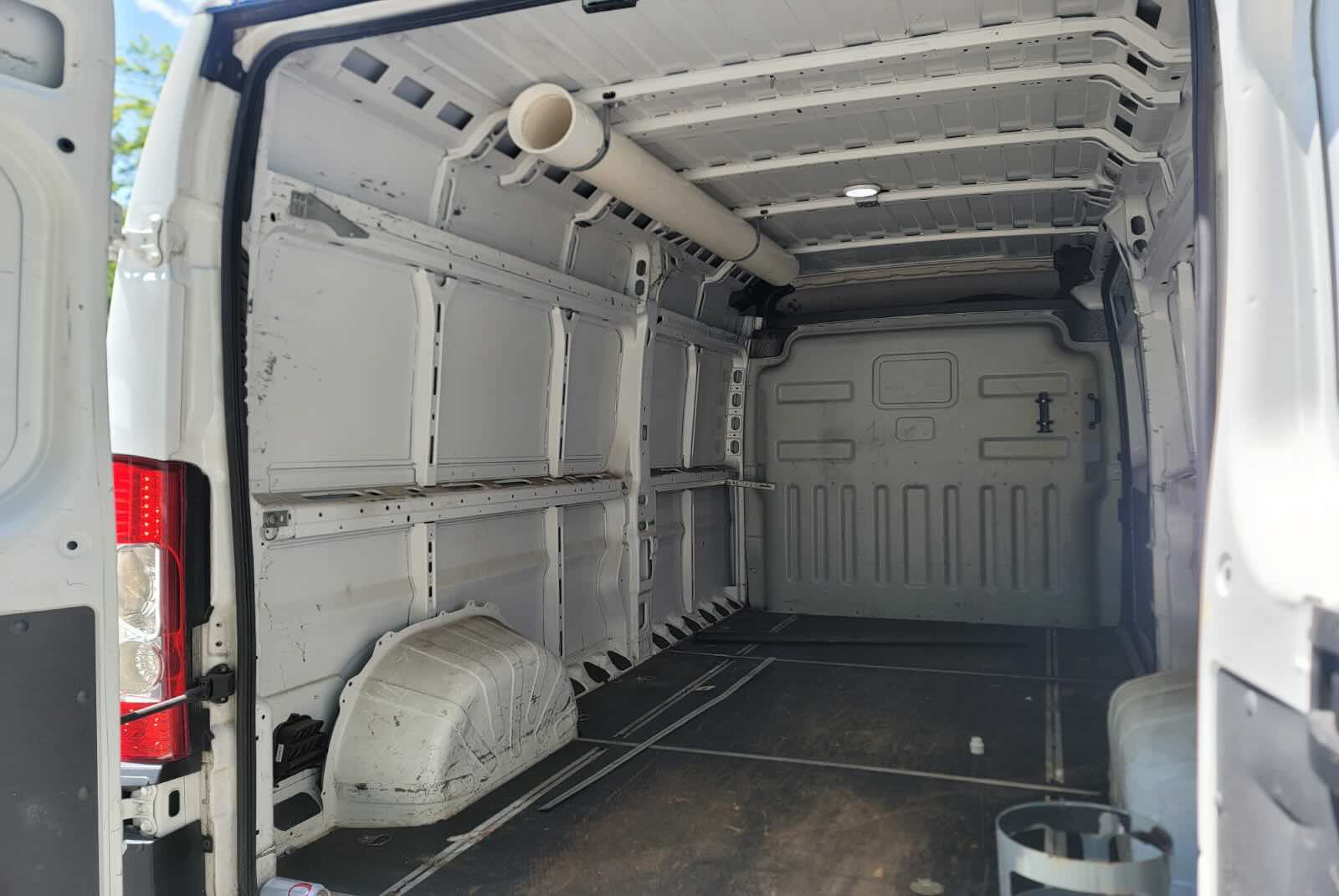 Used 2019 RAM ProMaster 2500 w/ Interior Convenience Group FWD image 14