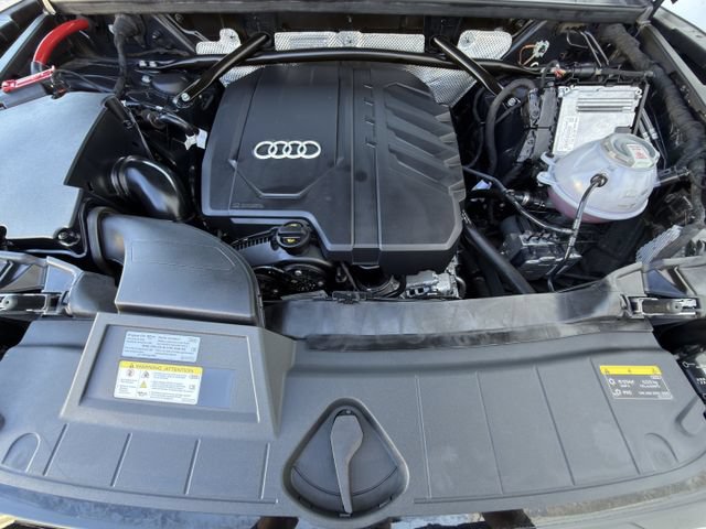 Used 2024 Audi Q5 2.0T Premium AWD/4WD image 30