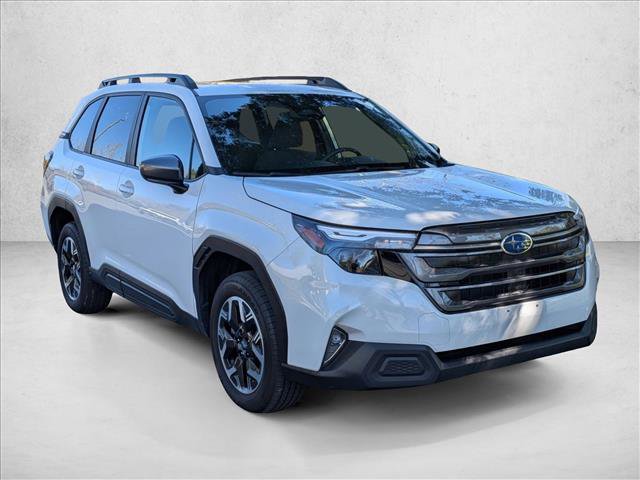 Used 2025 Subaru Forester Premium AWD/4WD image 3