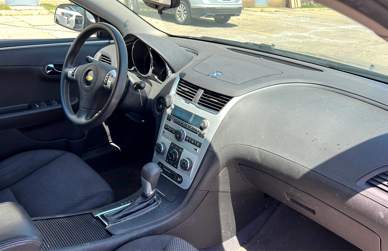 Used 2011 Chevrolet Malibu LT w/ Power Convenience Package image 16