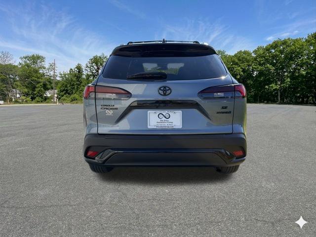 Used 2024 Toyota Corolla Cross AWD Hybrid image 7