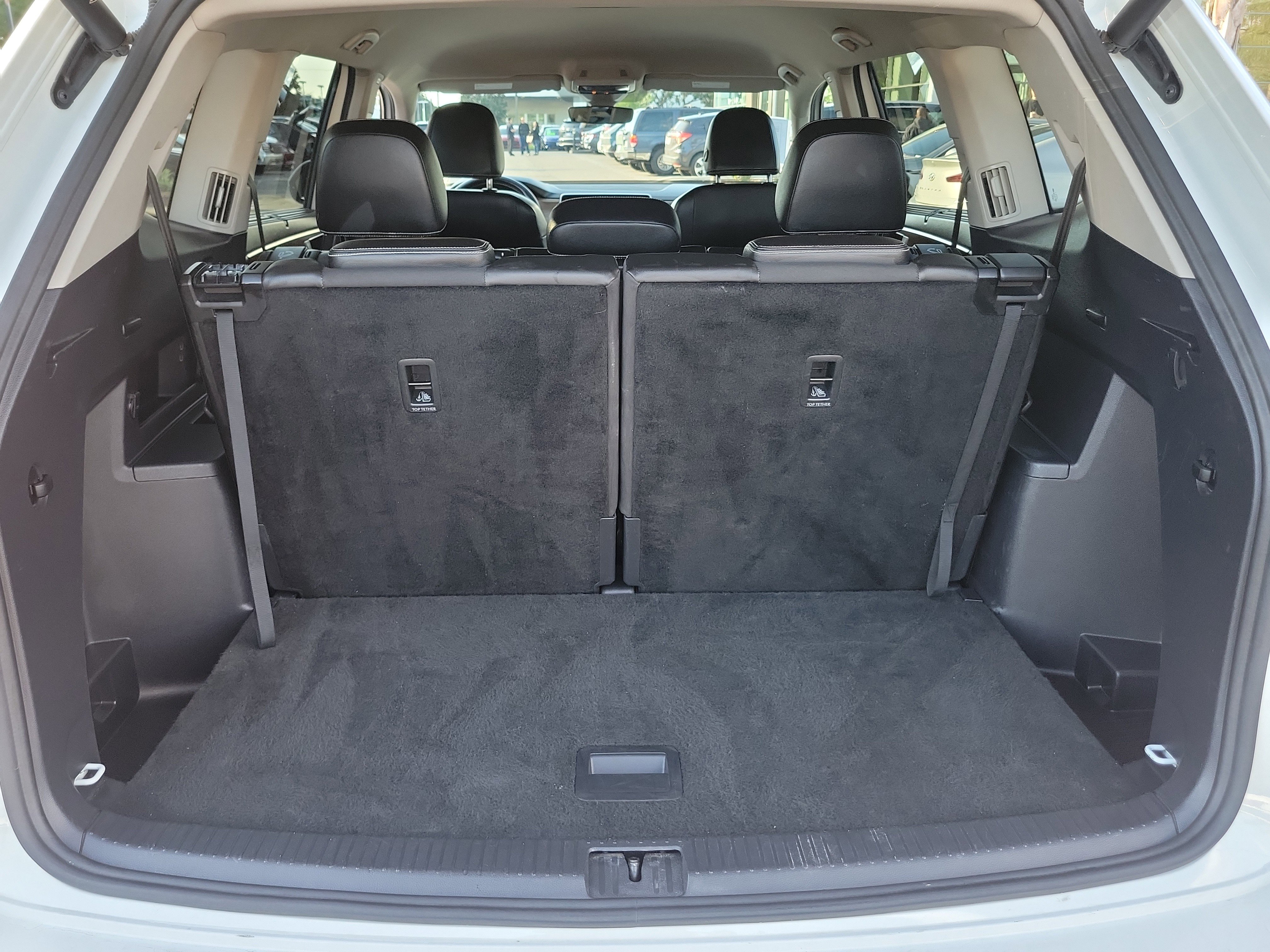 Used 2024 Volkswagen Atlas SE image 24