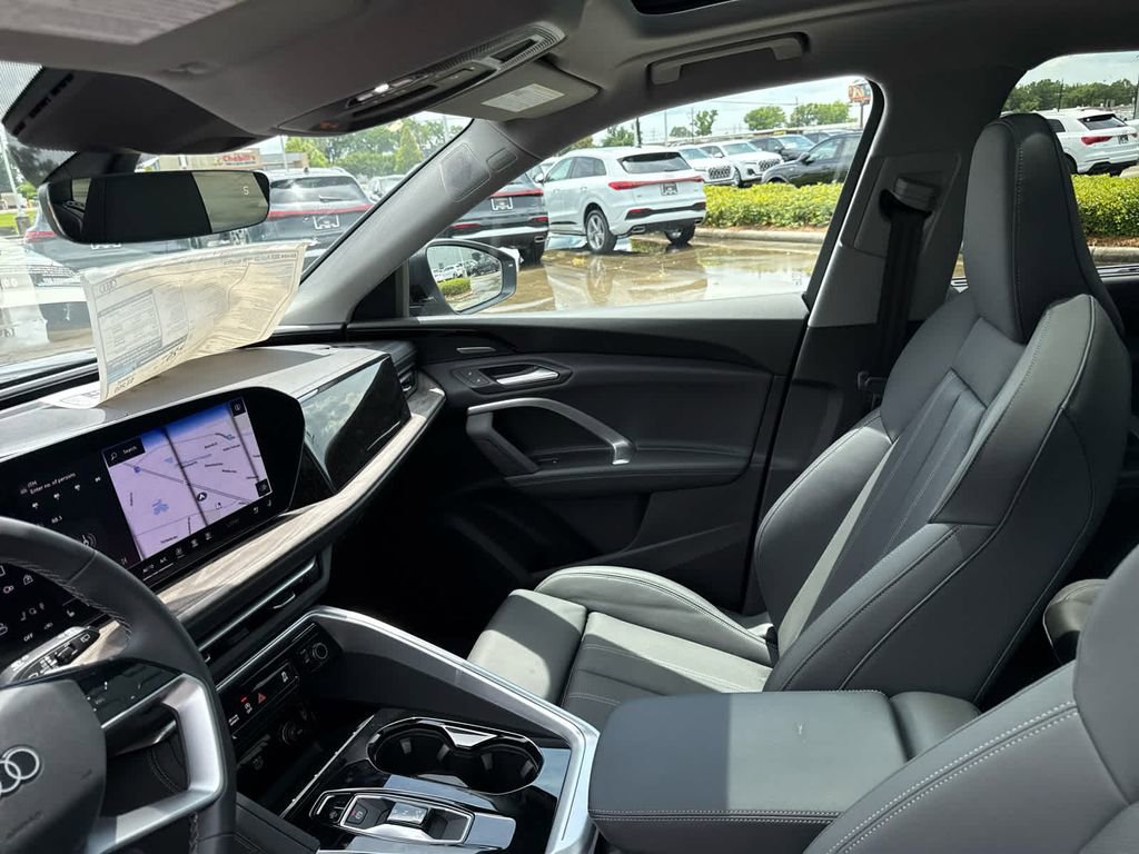 New 2025 Audi Q5 Premium Plus image 25